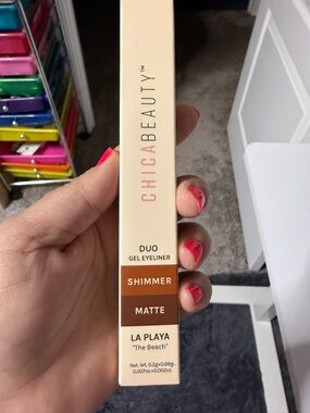 CHICA BEAUTY Duo Gel Eyeliner - La Playa (Shimmer & Matte)